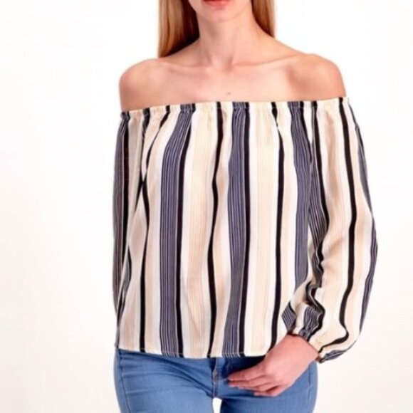 Lucca Off The Shoulder Shirt - Picture 1 of 6